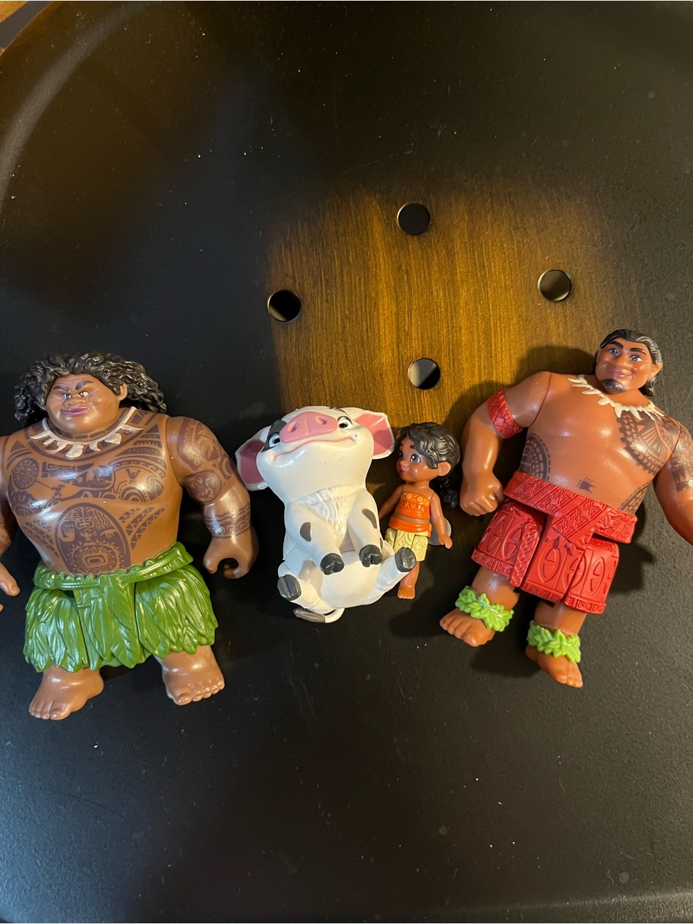 Disney Moana Figure Set with Maui, Pua, and Friends - Green, Red, White, Brown